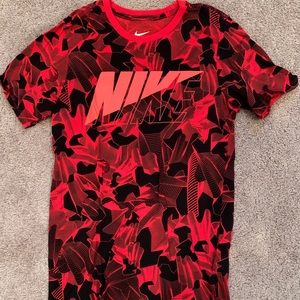 Nike T-Shirt